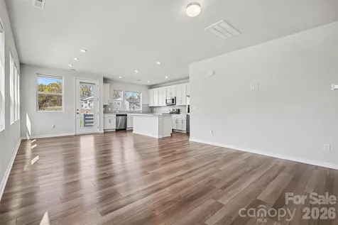 105 Renny Alley Charlotte NC 28217