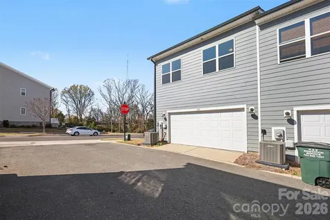 105 Renny Alley Charlotte NC 28217