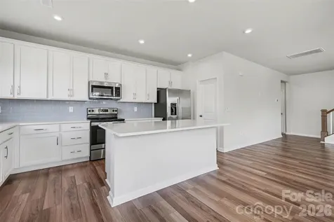 105 Renny Alley Charlotte NC 28217