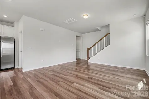 105 Renny Alley Charlotte NC 28217