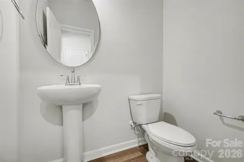 105 Renny Alley Charlotte NC 28217