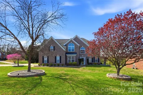 105 Summer Breeze Court Statesville NC 28677