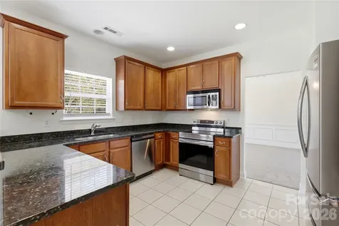 105 Summer Breeze Court Statesville NC 28677
