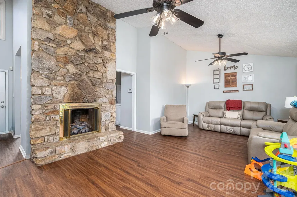 3005 Irish Street Newton NC 28658