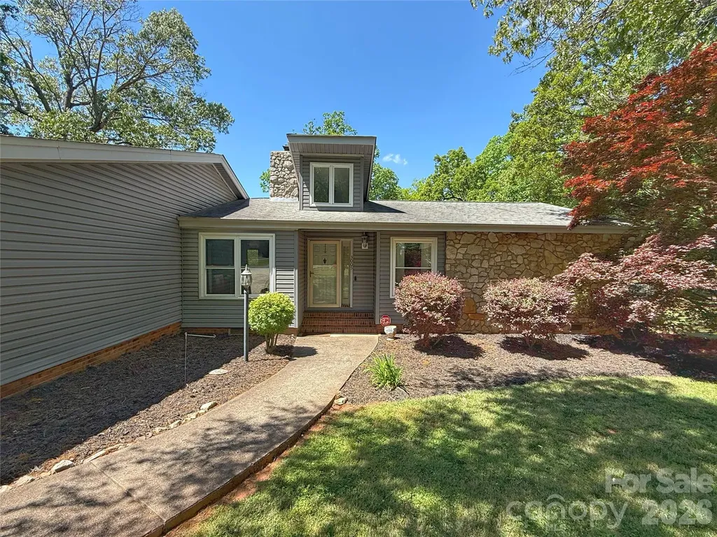 3005 Irish Street Newton NC 28658
