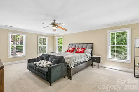209 37th Avenue Place NW Hickory NC 28601