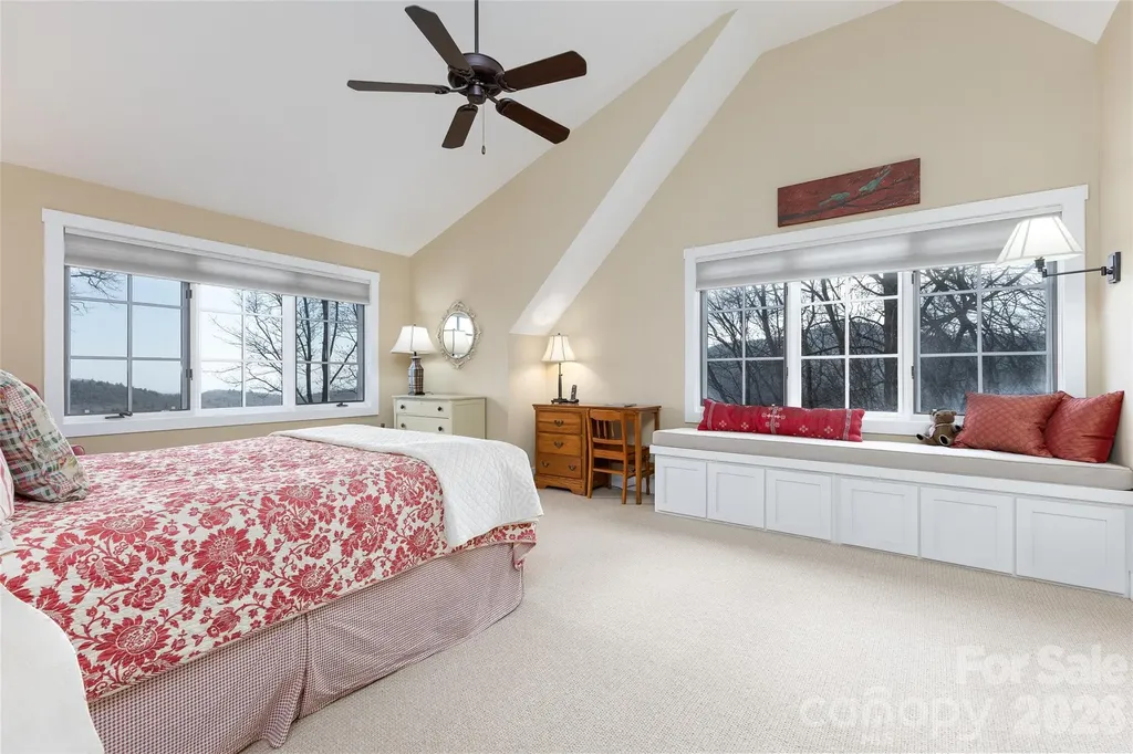 315 Jocassee Trail Sapphire NC 28774