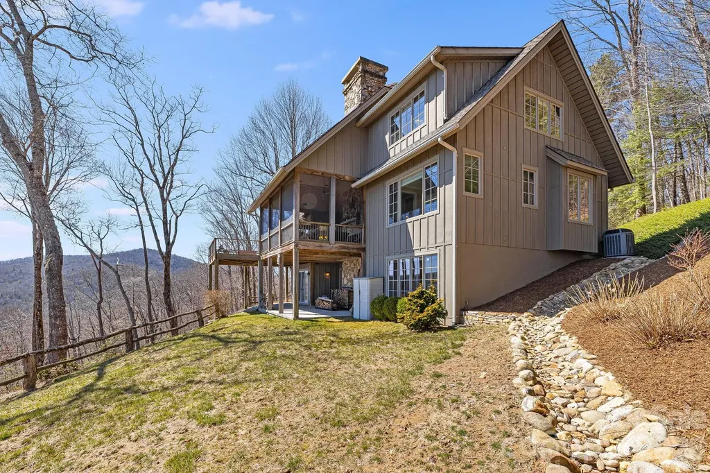 315 Jocassee Trail Sapphire NC 28774