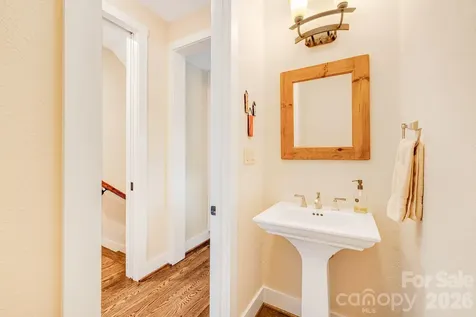 315 Jocassee Trail Sapphire NC 28774
