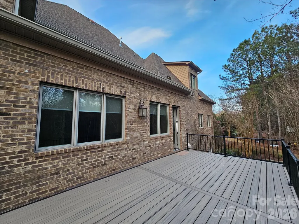 9222 Woodhall Lake Drive Waxhaw NC 28173