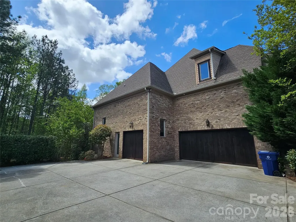 9222 Woodhall Lake Drive Waxhaw NC 28173