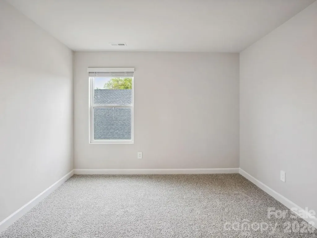 2067 Sunflower Circle Newton NC 28658
