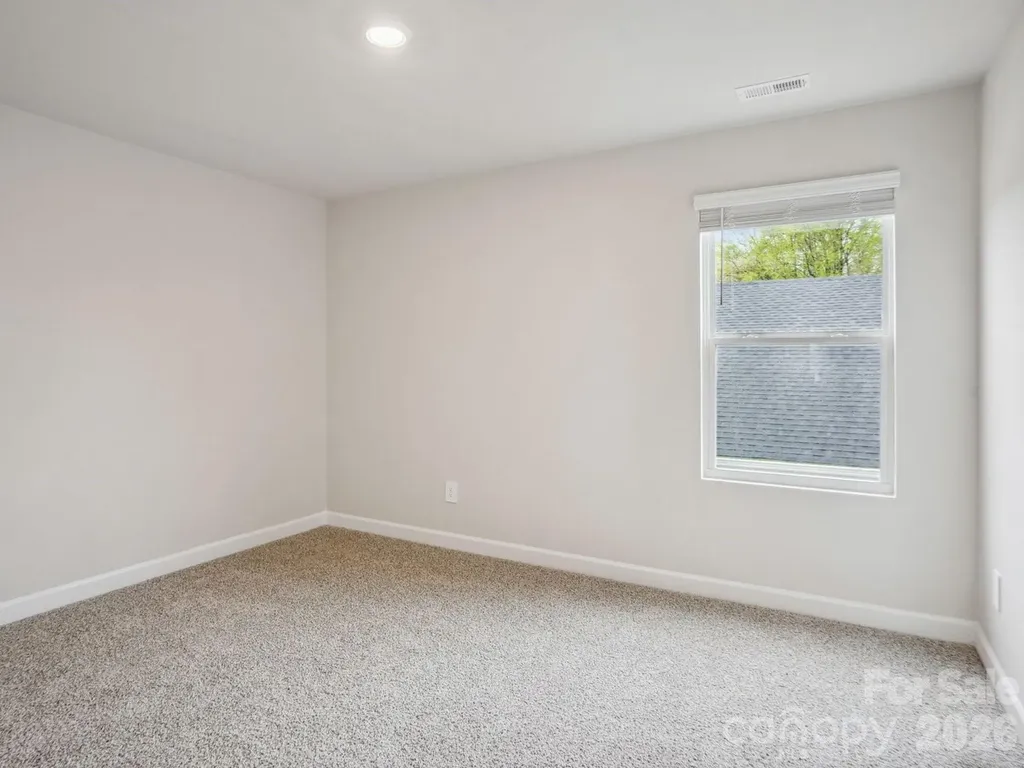 2067 Sunflower Circle Newton NC 28658