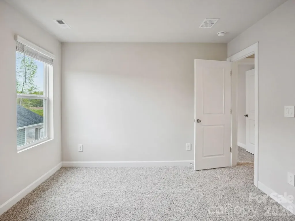 2067 Sunflower Circle Newton NC 28658