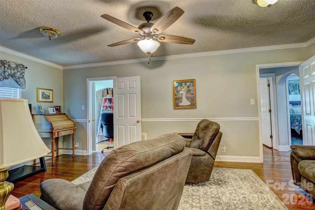 328 S Pink Street Cherryville NC 28021