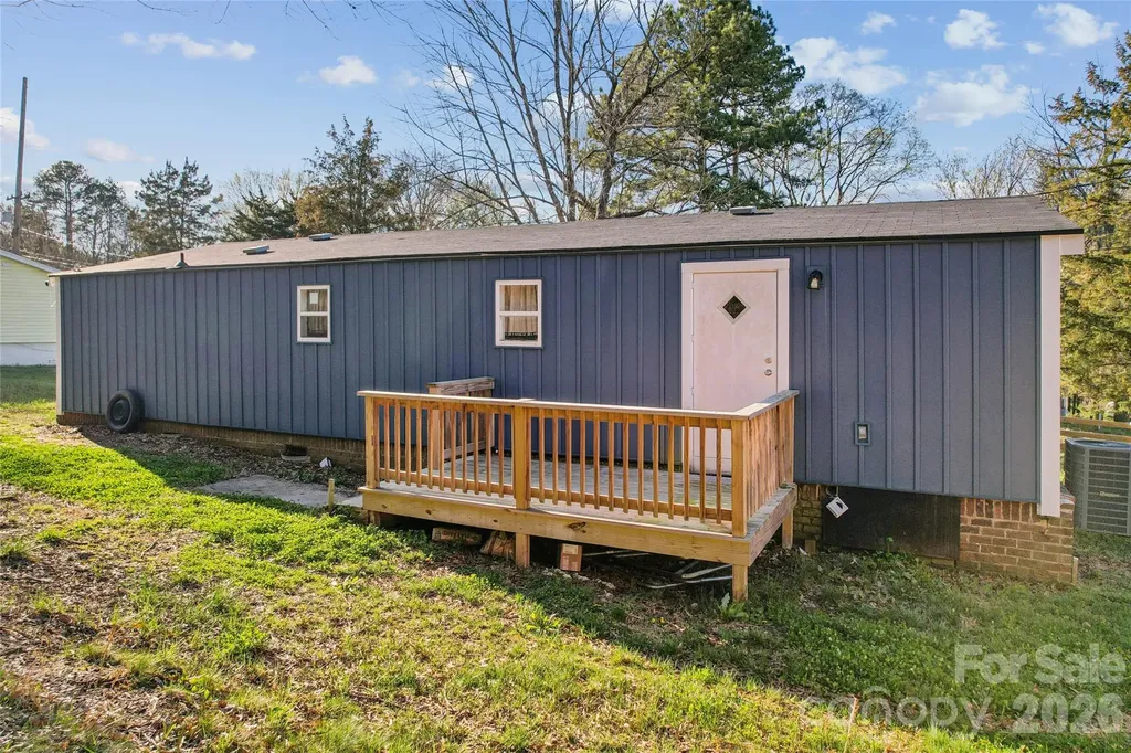 286 Epworth Street NW Concord NC 28027