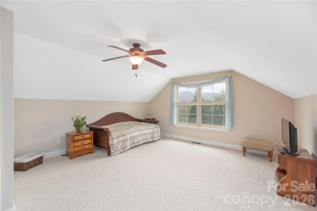 93 Outlook Circle Swannanoa NC 28778