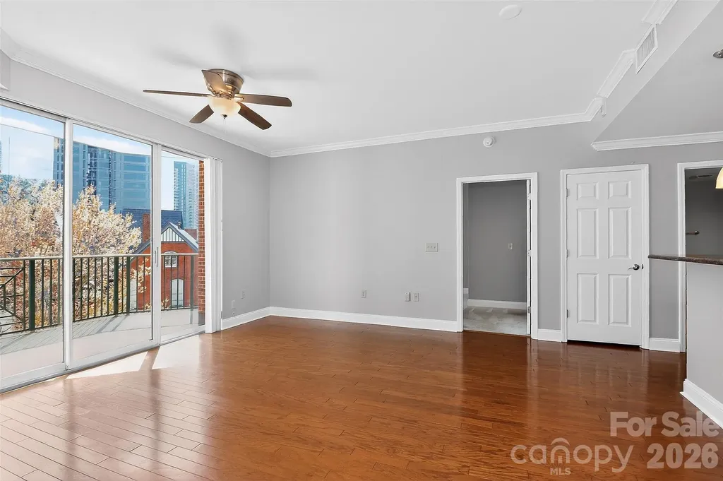 300 W 5th Street W Charlotte NC 28202