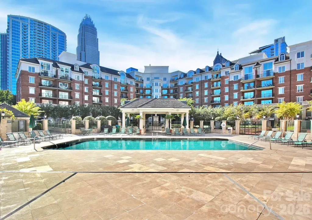 300 W 5th Street W Charlotte NC 28202
