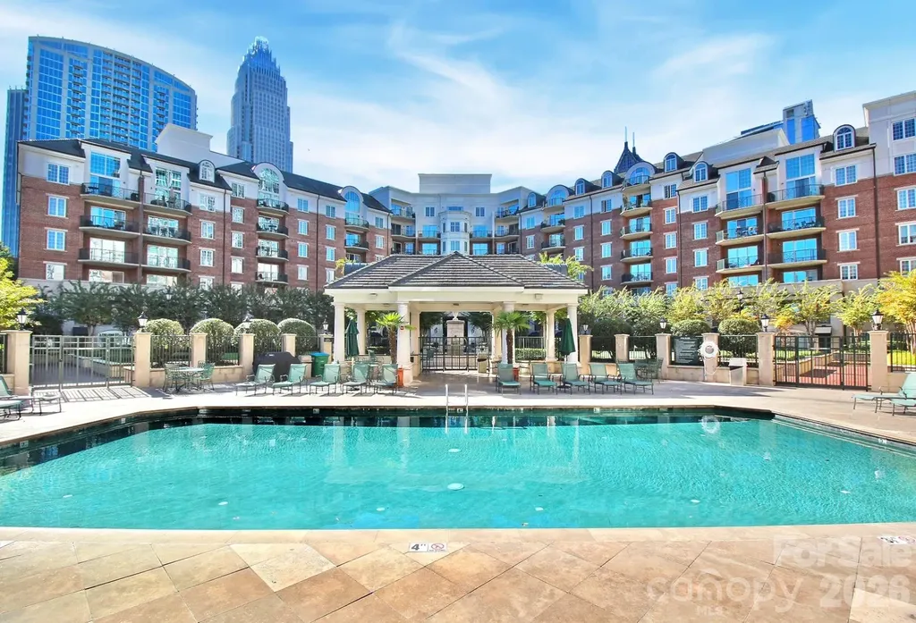 300 W 5th Street W Charlotte NC 28202