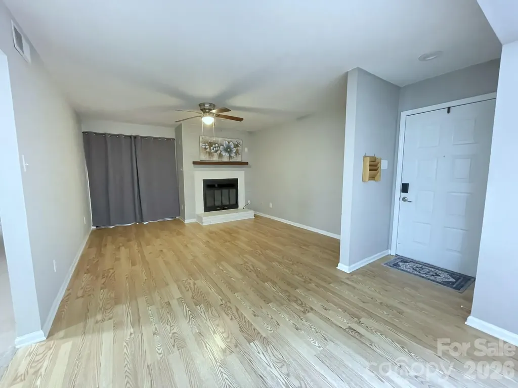 7236 Winery Lane Charlotte NC 28227