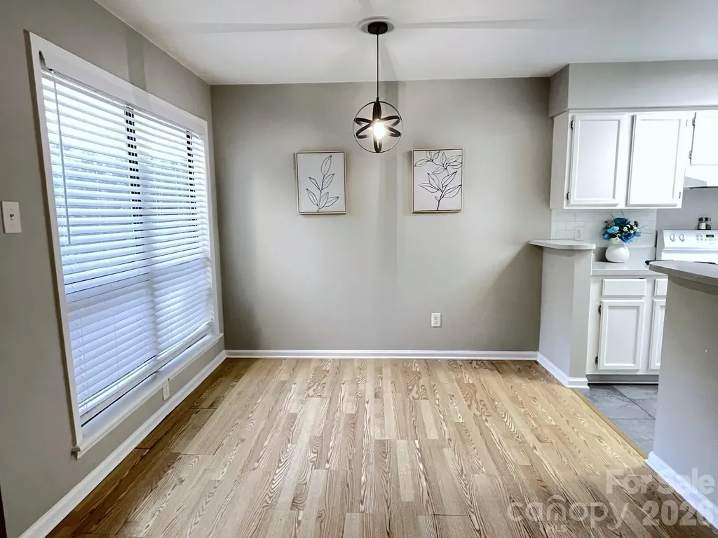 7236 Winery Lane Charlotte NC 28227
