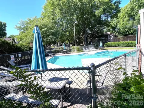 7236 Winery Lane Charlotte NC 28227