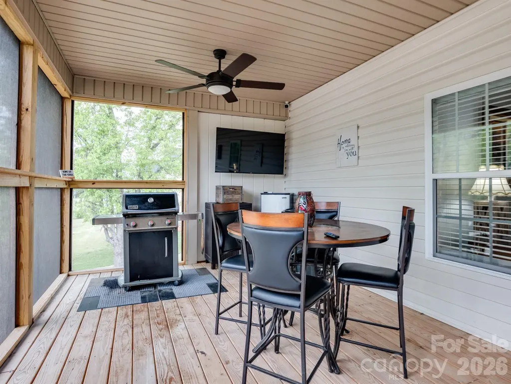 2235 Picnic Drive Newton NC 28658