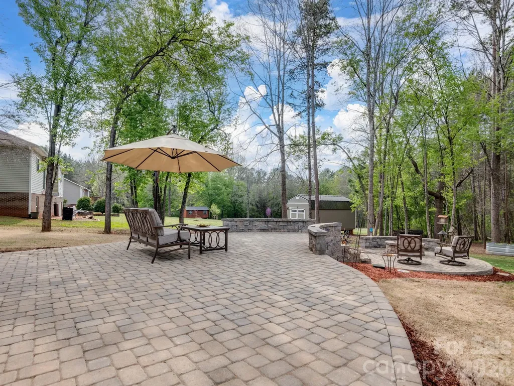 2235 Picnic Drive Newton NC 28658