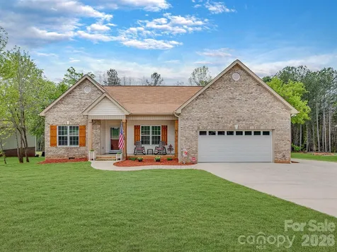 2235 Picnic Drive Newton NC 28658