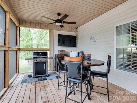 2235 Picnic Drive Newton NC 28658