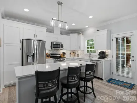 2235 Picnic Drive Newton NC 28658