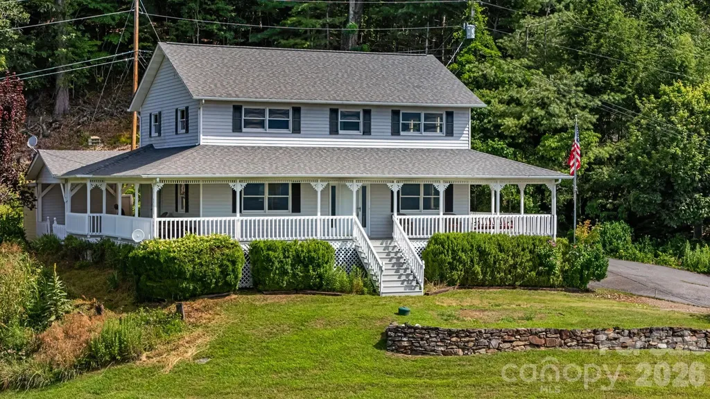 95 Friendship Road Burnsville NC 28714