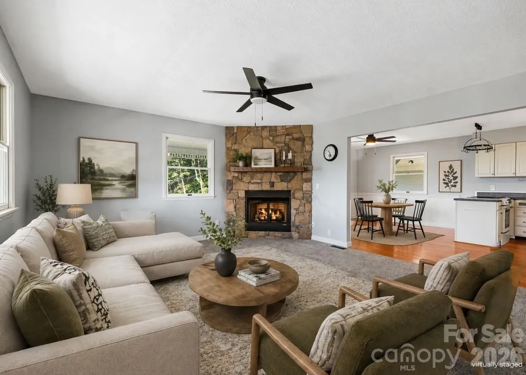 95 Friendship Road Burnsville NC 28714