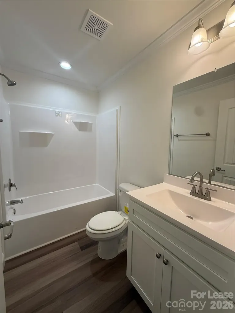 204 Oscelake Way Hendersonville NC 28739