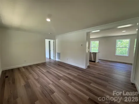 204 Oscelake Way Hendersonville NC 28739