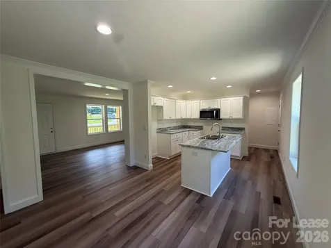 204 Oscelake Way Hendersonville NC 28739