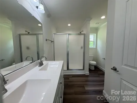 204 Oscelake Way Hendersonville NC 28739