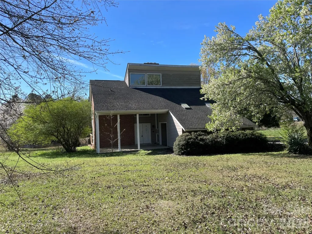 6174 Center Grove Road Kershaw SC 29067