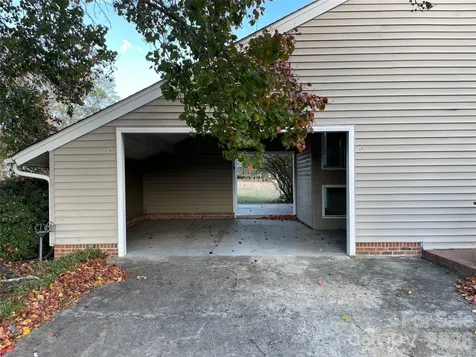 6174 Center Grove Road Kershaw SC 29067