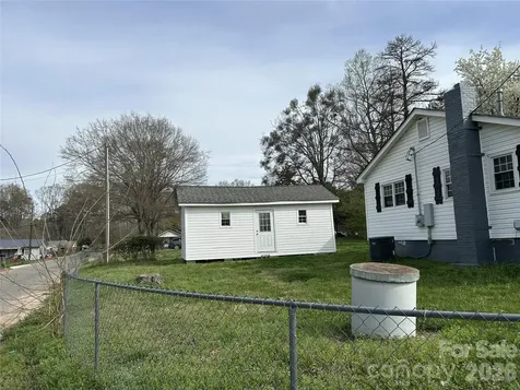 1716 Pope Avenue Gastonia NC 28052