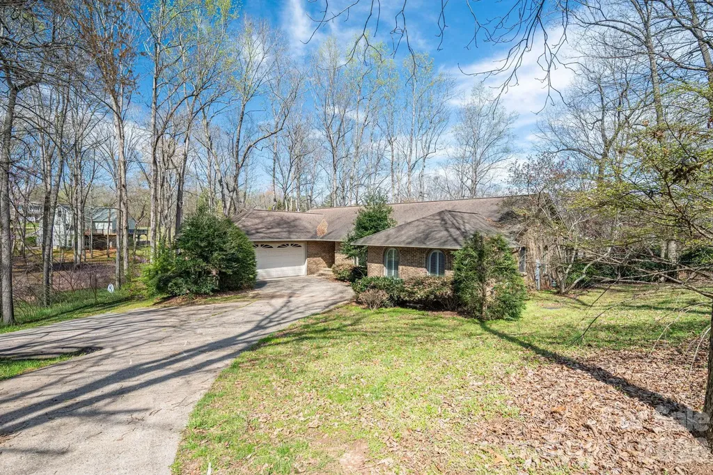 150 Kester Drive Cherryville NC 28021