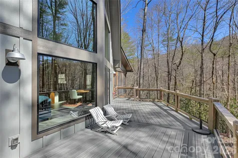 70 Unvdatlvi Court Brevard NC 28712