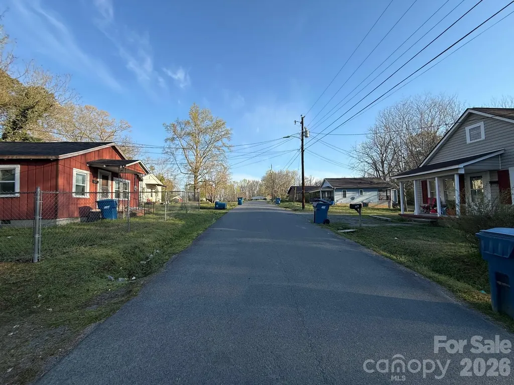 624 Blue Street Troy NC 27371