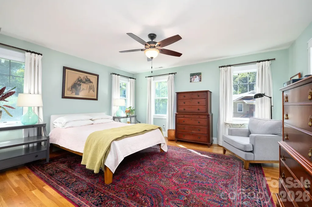 13 North Street Asheville NC 28801