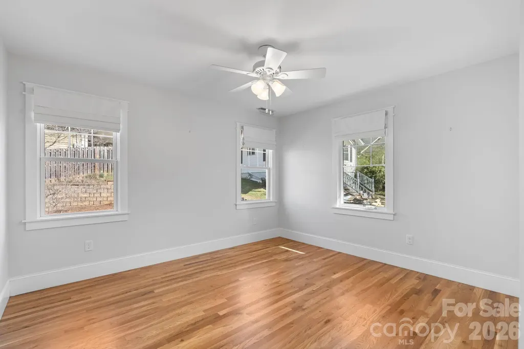 13 North Street Asheville NC 28801
