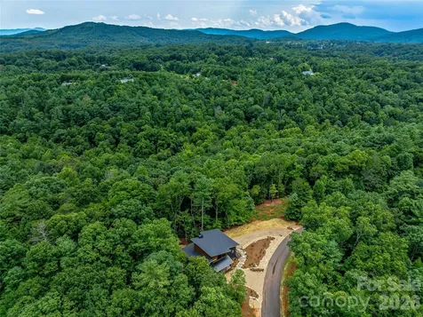 1180 West Lake Road Marion NC 28752