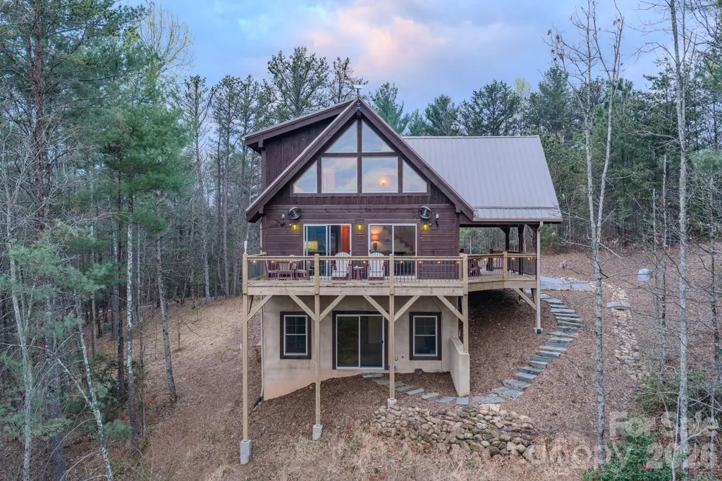 9147 Shortoff View Terrace Nebo NC 28761