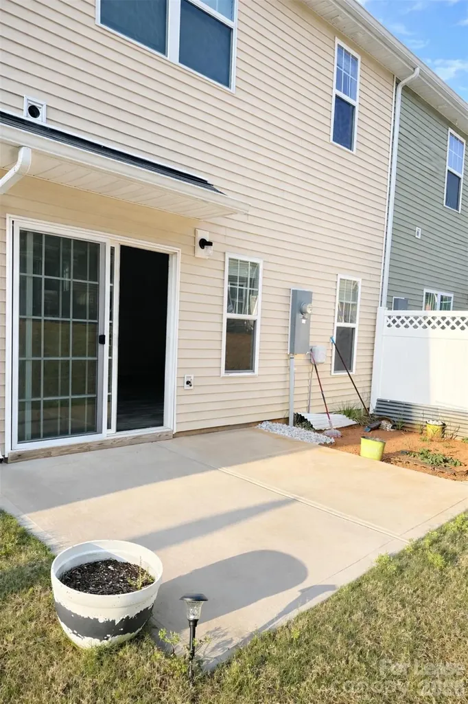 6328 Revolution Trail Charlotte NC 28217