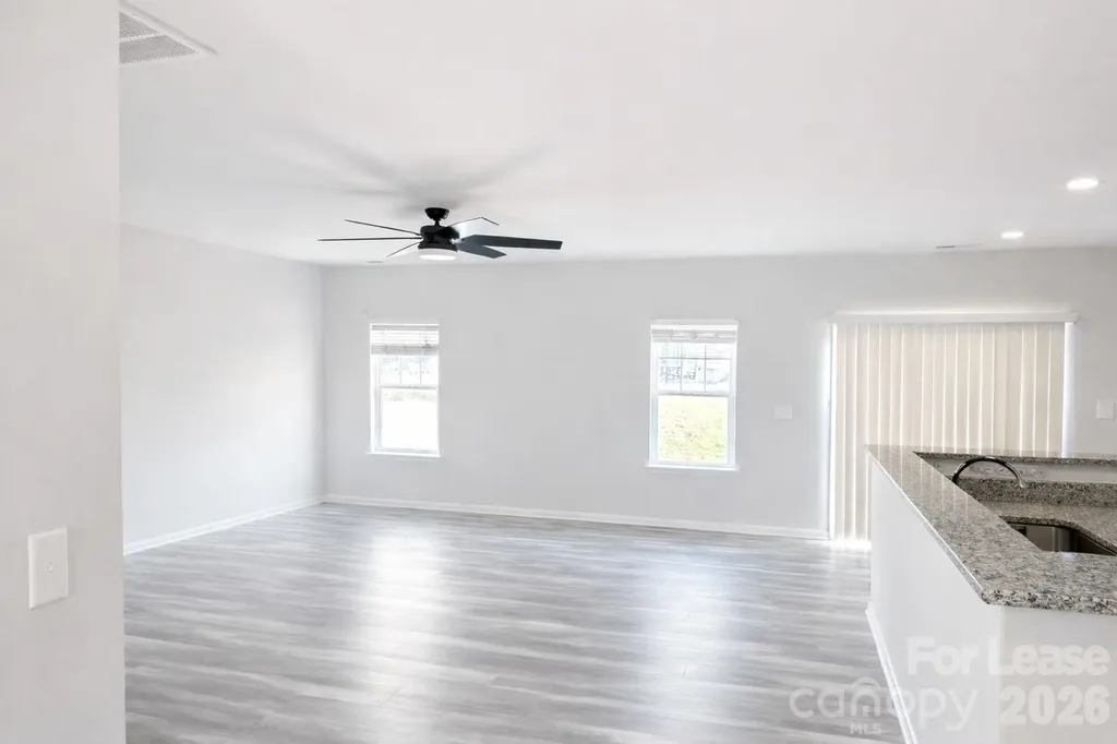 6328 Revolution Trail Charlotte NC 28217